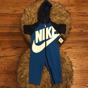NWT Nike Blue Sports Hoodie Onesie. Infant 12m